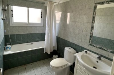 15220077942