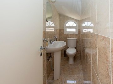 15178332810