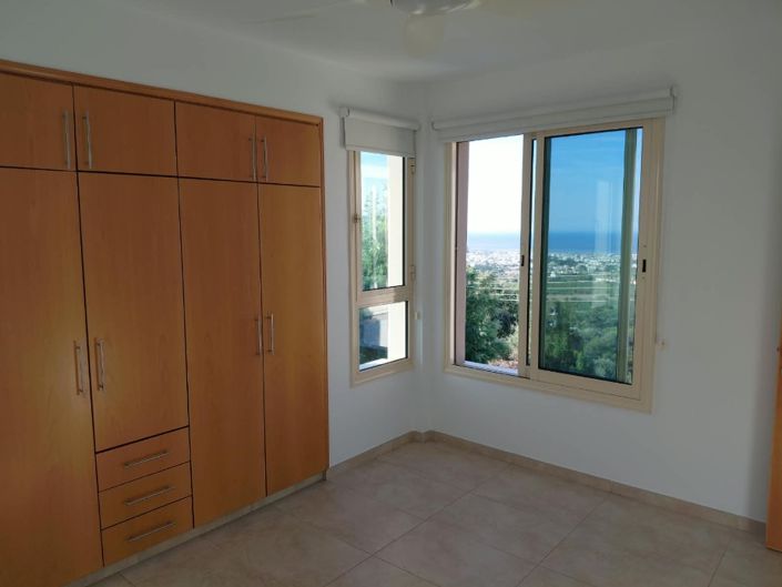 Image No.22-3 Bed Property for sale