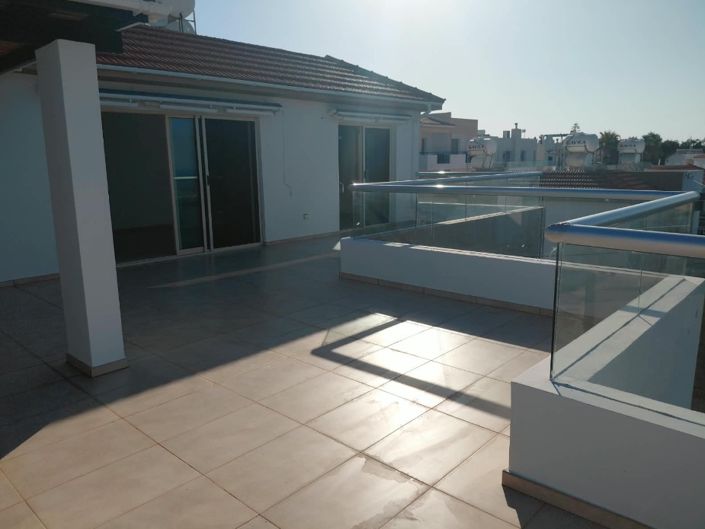 Image No.3-3 Bed Property for sale