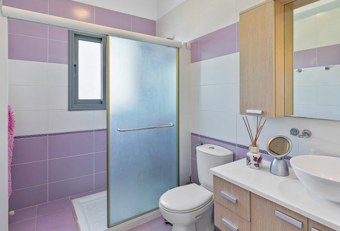 Image No.17-6 Bed Villa for sale