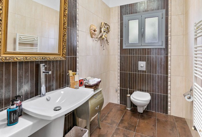Image No.18-6 Bed Villa for sale