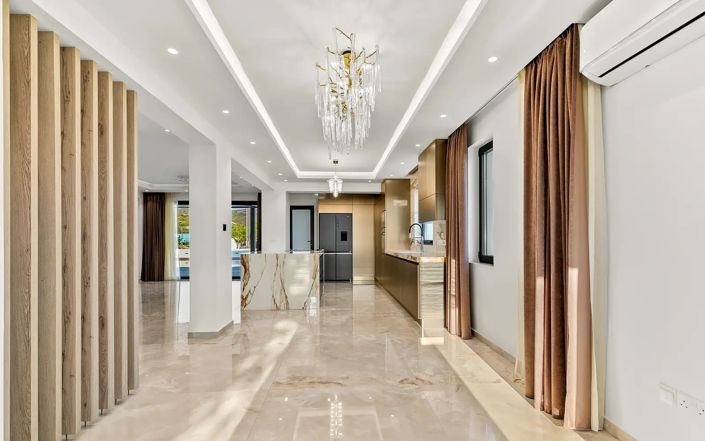 Image No.6-5 Bed Villa for sale