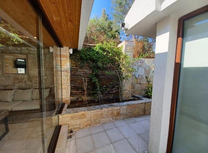 Image No.20-3 Bed Villa for sale