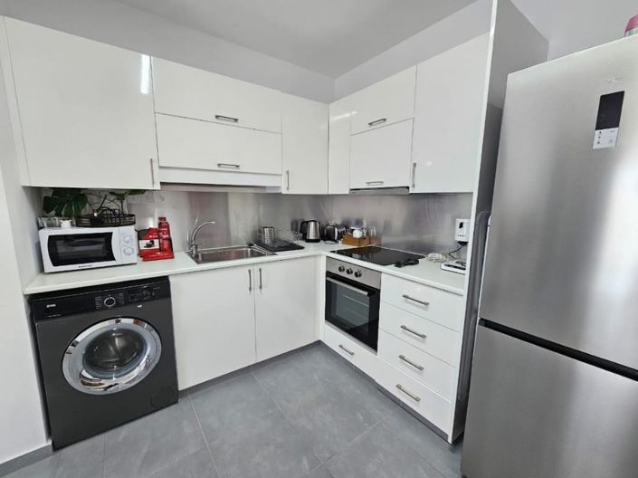Image No.10-2 Bed Apartment for sale