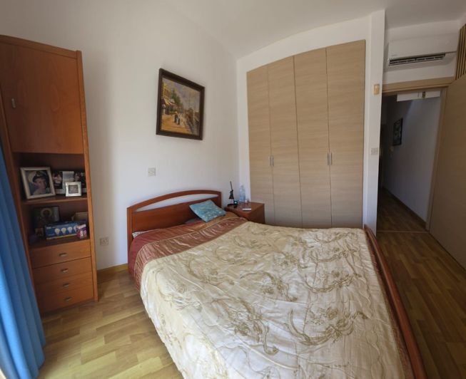 Image No.11-2 Bed Townhouse for sale
