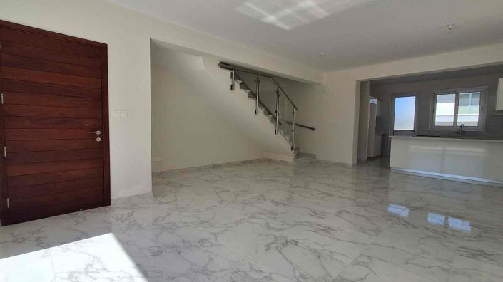 Image No.12-3 Bed Villa for sale