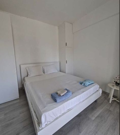 Image No.10-1 Bed Apartment for sale