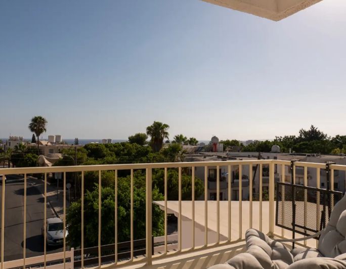 Image No.9-2 Bed Apartment for sale