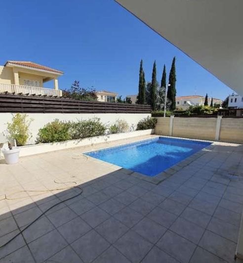 Image No.2-Villa de 5 chambres à vendre à Pylas