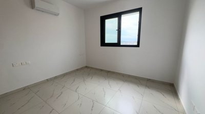 15237508383
