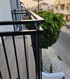15238181573
