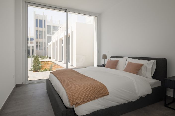 Image No.8-2 Bed Apartment for sale