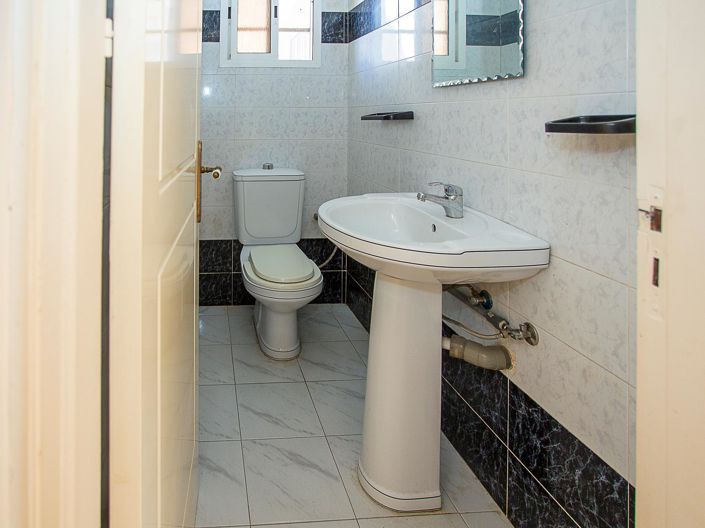 Image No.15-3 Bed Bungalow for sale