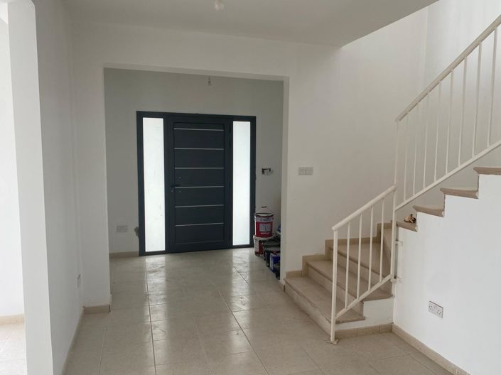 Image No.4-Villa de 5 chambres à vendre à Agios Georgios