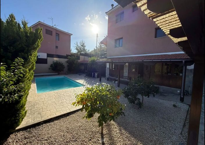 Image No.2-4 Bed Villa for sale