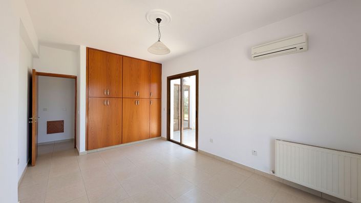 Image No.18-4 Bed Villa for sale