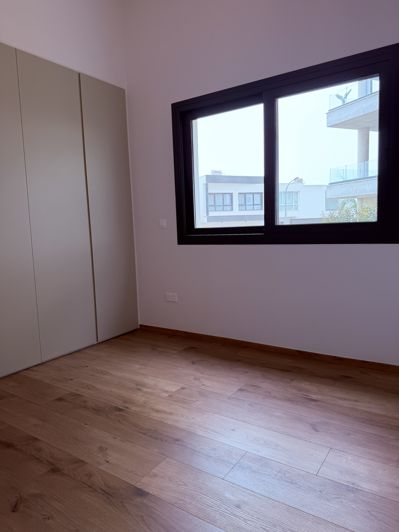 Image No.20-3 Bed Apartment for sale