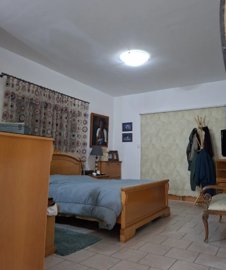 15240438781