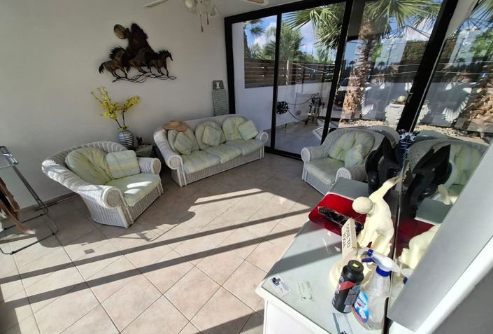 Image No.10-2 Bed Villa for sale