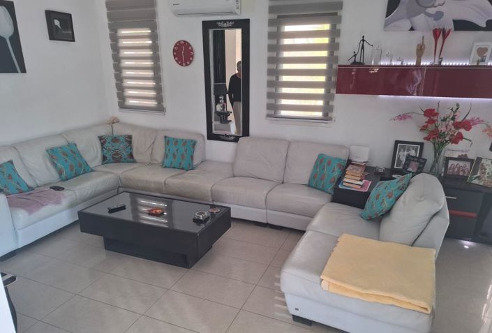Image No.4-2 Bed Villa for sale