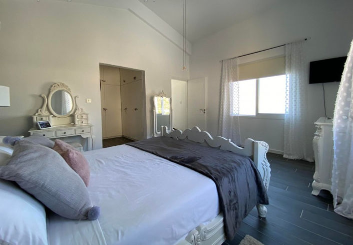 Image No.9-4 Bed Villa for sale