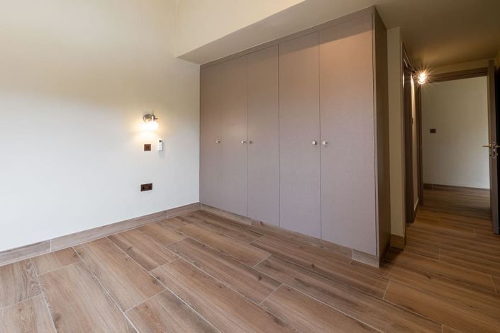 Image No.14-4 Bed Bungalow for sale