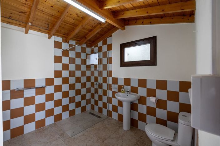 Image No.22-4 Bed Bungalow for sale