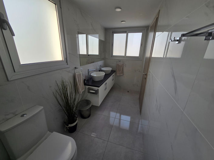 Image No.18-3 Bed Villa for sale