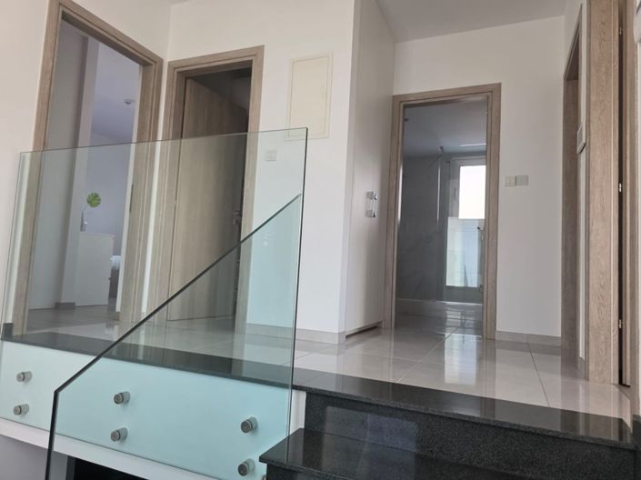 Image No.8-3 Bed Villa for sale