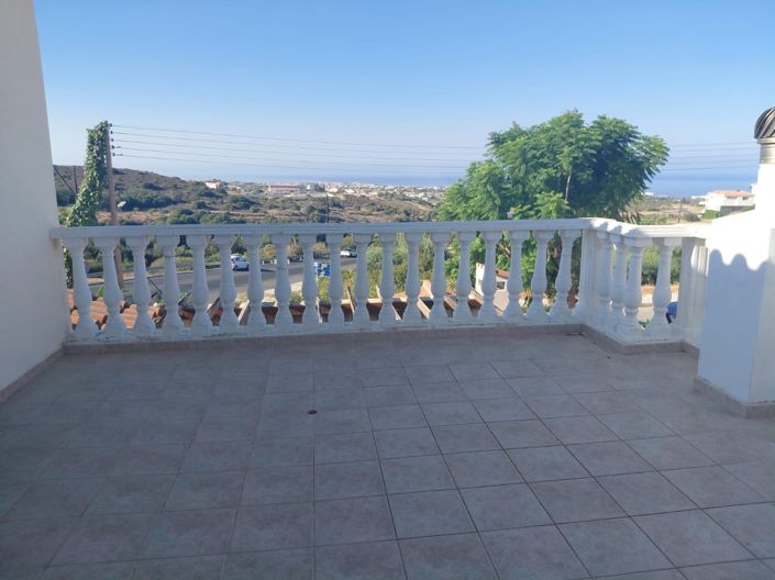 Image No.18-3 Bed Villa for sale