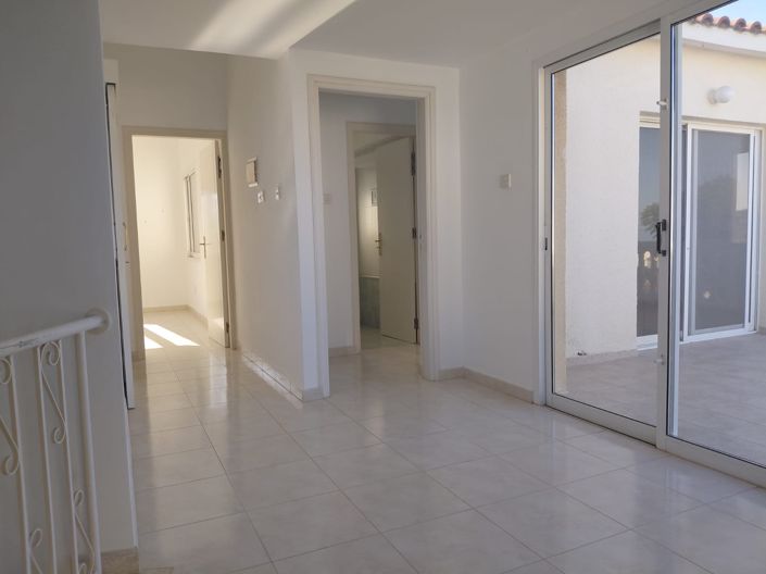 Image No.19-3 Bed Villa for sale
