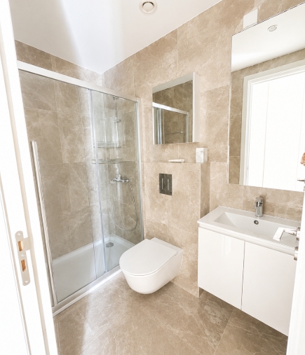 Image No.11-3 Bed Property for sale