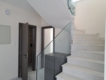 15247015451
