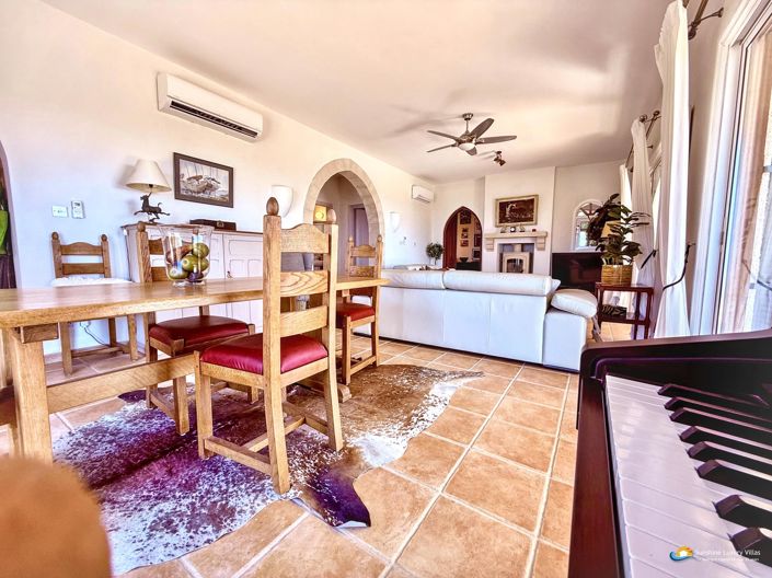Image No.7-4 Bed Villa for sale