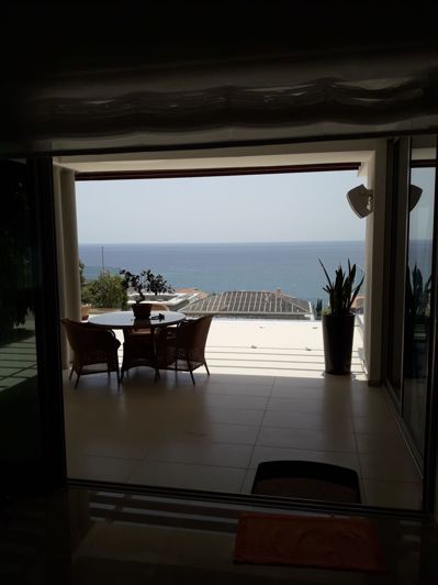 Image No.2-5 Bed Villa for sale