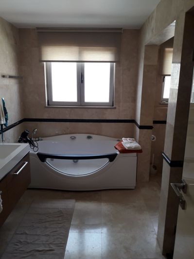 Image No.9-5 Bed Villa for sale