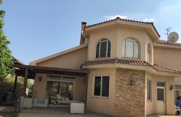 Image No.6-4 Bed Villa for sale
