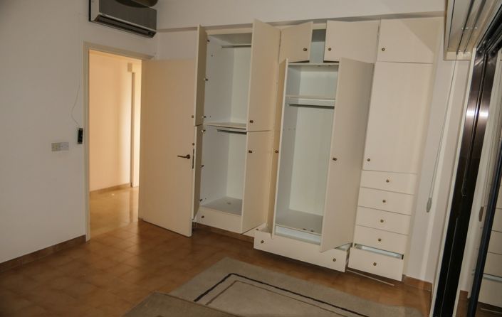 Image No.6-5 Bed Villa for sale