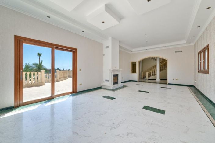 Image No.3-5 Bed Villa for sale