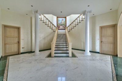 7989302337