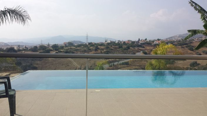 Image No.2-4 Bed Villa for sale