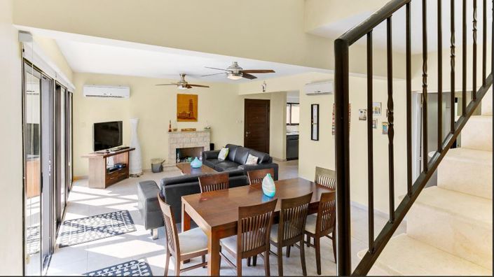 Image No.8-4 Bed Villa for sale
