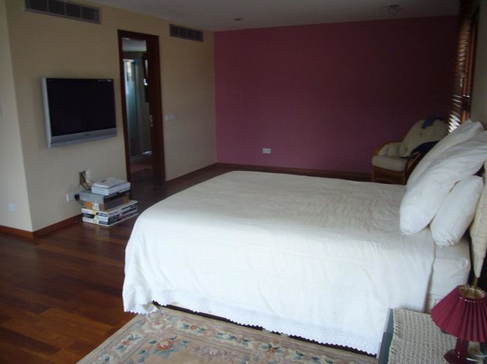Image No.15-10 Bed Villa for sale