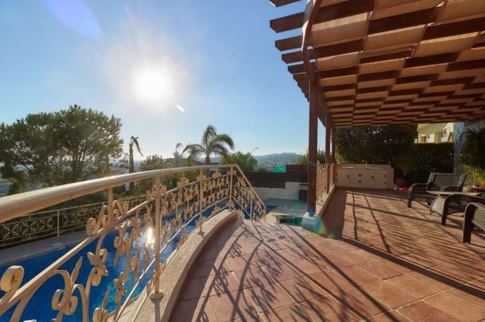 Image No.3-5 Bed Villa for sale