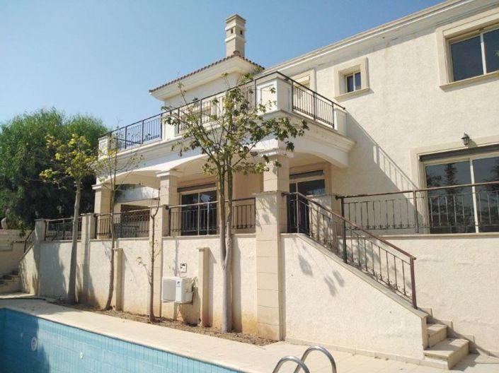 Image No.3-5 Bed Villa for sale