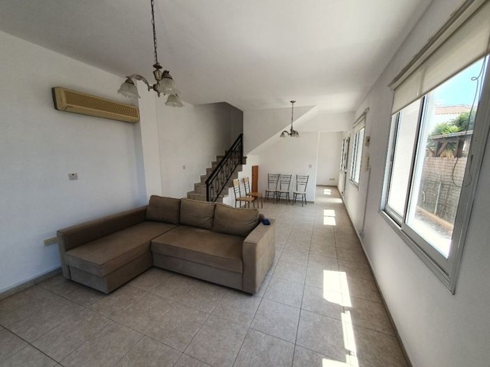 Image No.3-Villa de 2 chambres à vendre à Peyia