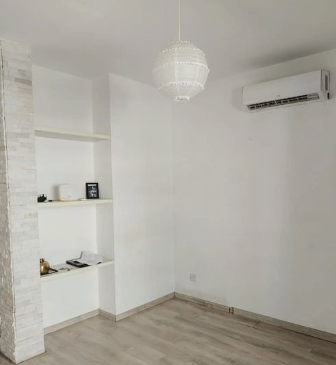 Image No.3-Appartement de 1 chambre à vendre à Neapolis