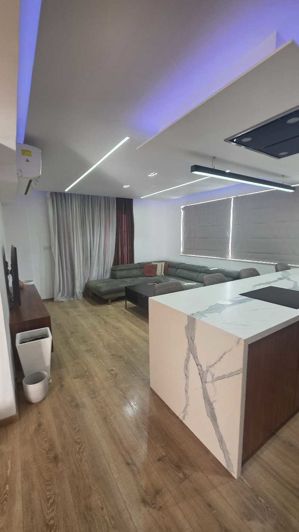 Image No.5-3 Bed Property for sale