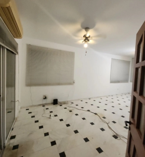 Image No.10-5 Bed Villa for sale